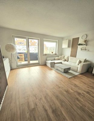 Ruhige und moderne 1 Zimmer-Wohnung mit EBK, TG, Balkon und Waschmaschine