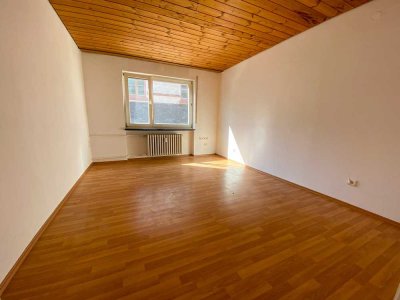 Charmante 2-Zi.-Eigentumswohnung · 52 m² · Balkon · Mainz-Altstadt · 7 Parteien · direkt von privat