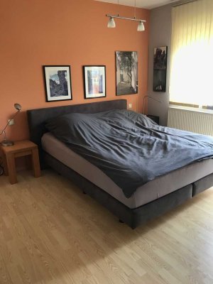 Geschmackvolle 2-Zimmer-Wohnung mit gehobener Innenausstattung mit Einbauküche in Karlsbad