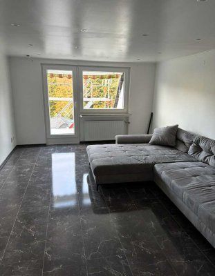 Sanierte, möblierte Wohnung mit Südbalkon und EBK in Wuppertal-Cronenberg, Nahe des Gelpetals