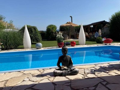 Exklusive, mediterrane Villa mit Pool und Panoramablick