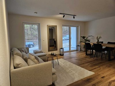 schöne 2 Zimmer Wohnung mit gehobener Innenausstattung mit Balkon und exklusiver EBK in Bad Rappena