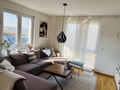 Idyllisches Wohnen in Grafenau-Döffingen: Neuwertige 4-Zimmer-Wohnung mit Feld- und Waldblick