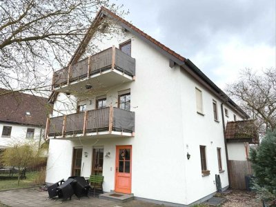 vermietete DHH mit 6 Zimmern, Keller, Gartennutzung und Einzelgarage zu verkaufen!