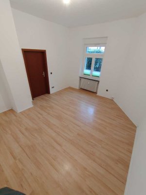 2-Zimmer-Single-Wohnung im ruhigen Hinterhaus in Mühlburg