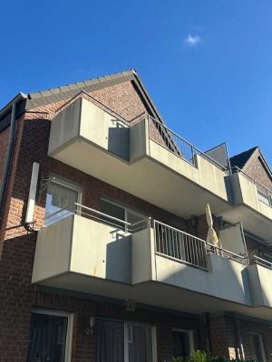 Charmante 2-Zimmerwohnung nebst Balkon und T -Stellplatz in bester Lage von Rheindahlen