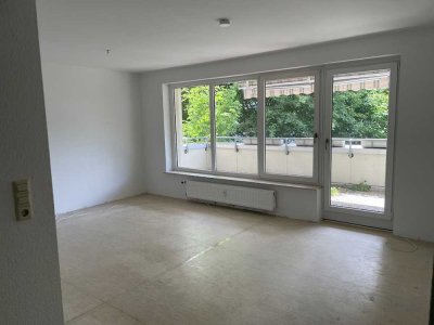 Peenestr. 3, 1 L - Komfortable 2-Zimmer-Wohnung mit großzügiger Loggia und Aufzug!