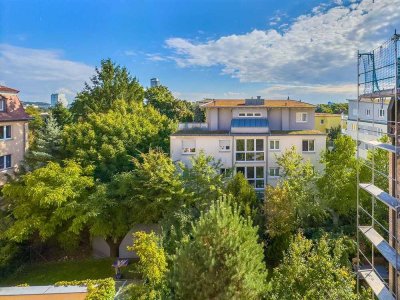 Wohnen in St. Jobst: Charmante Altbauwohnung mit sonnigem Balkon ☀️