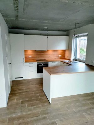Günstige 4-Zimmer-Doppelhaushälfte mit gehobener Innenausstattung und EBK in Hammoor