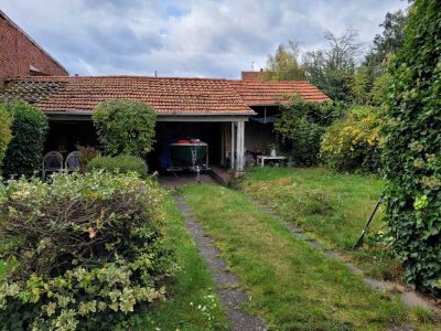 Ideal für Handwerker & Visionäre: Einfamilienhaus mit Scheune und Hof