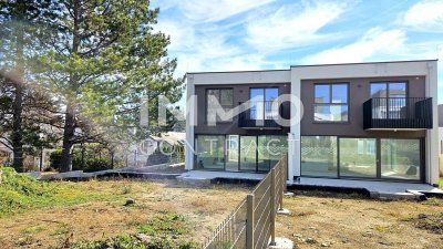 Exklusives Doppelhaus mit luxuriöser Top-Ausstattung – Ihr elegantes Traumdomizil!