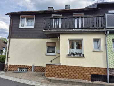 Gepflegtes Reihenhaus mit Garten, Garage und Schuppen