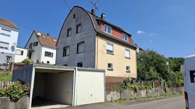 Ein/Zweifamilienhaus sanierungsbedürftig mit 6 Zimmern in Schiffweiler