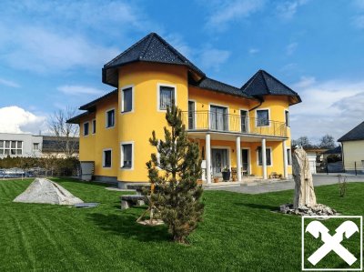 Ein Leben wie im Märchen! Schlossähnliches Anwesen mit unverwechselbarem Charakter