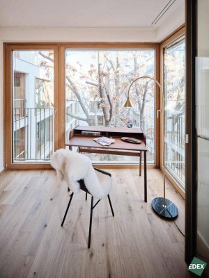 First occupancy | Quality living - Miele kitchen, parquet flooring &amp; south-facing loggia