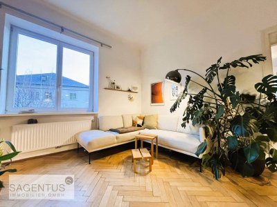 Ab sofort: Wunderschöne, helle 2-Zimmer-Wohnung im eleganten ALTBAU-Stil in TOP-Lage von Innsbruck!