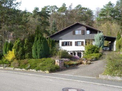 Einfamilienhaus mit Einliegerwohnung auf einem Traumgrundstück in Waldrandlage im Landkreis SÜW