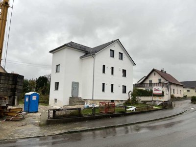 Neubau, helle 3-Zimmer Wohnung mit Balkon in Burgheim, OT Straß