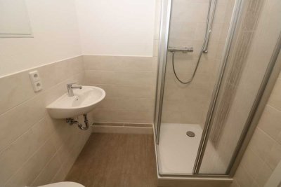 Willst du mit mir duschen gehen…? Moderne 3-RW mit Dusche & Balkon!!!