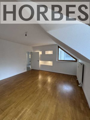 *Neu renovierte* 100 qm 2-Zimmer Wohnung mit Loggia