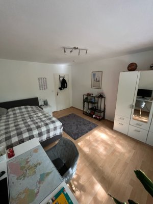 Möblierte Zimmer in 2er-WG mit Balkon in Mainzer Altstadt