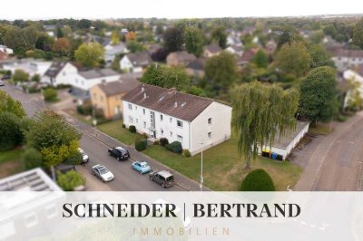 Solides Mehrfamilienhaus mit Garagen