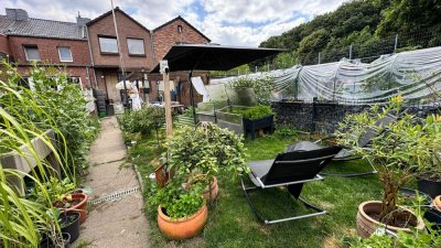 Willkommen Zuhause...! Gemütliches renoviertes Reihenmittelhaus mit liebevoll gestaltetem Garten