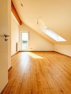 Sonnige und ruhige 2-Zi.-Dachgeschoss-Wohnung mit zwei Balkonen in Planegg/Krailling