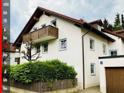 Ihr neues Zuhause: Schöne 3-Zimmer-Dachgeschosswohnung mit ruhigem Balkon und S-Bahn-Nähe