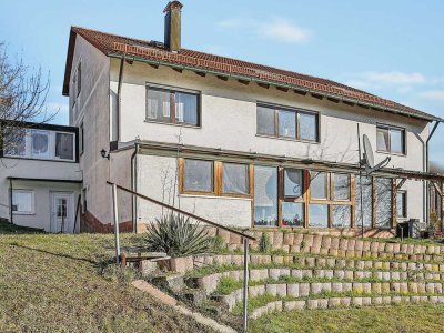 Zweifamilienhaus mit Einliegerwohnung in idyllischer Lage in Dietenhofen