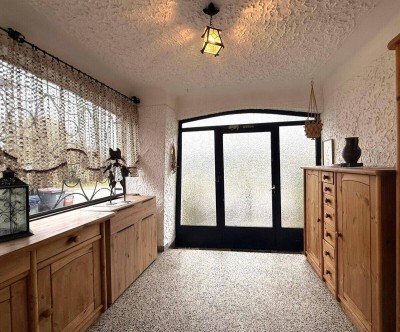 Leben, Lachen, Entspannen – Ihr Zuhause mit Pool und Gartenidylle