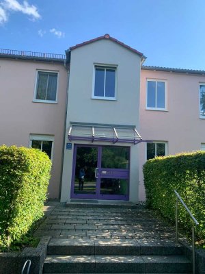 Wunderschöne  2 Zi. Gartenwohnung, ruhig, zentral