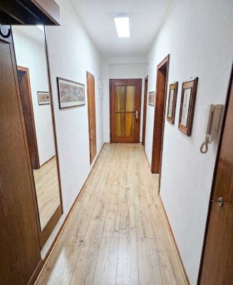Exklusive 3-Zimmer-Wohnung mit Aufzug im Stadtmitte