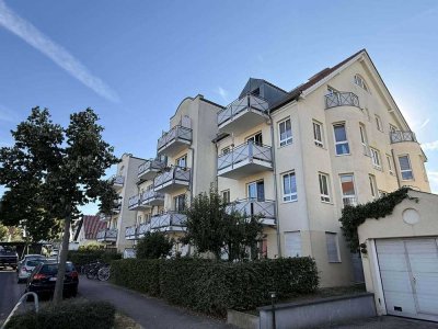 leerstehende 3 Zimmer Maisonette Wohnung mit Balkon und Einbauküche in ruhiger Lage