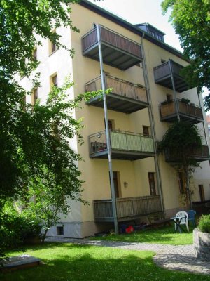 2 Zi.-Whg. im EG mit Wohnküche in ruhigem Hinterhaus in bester Lage der Südvorstadt