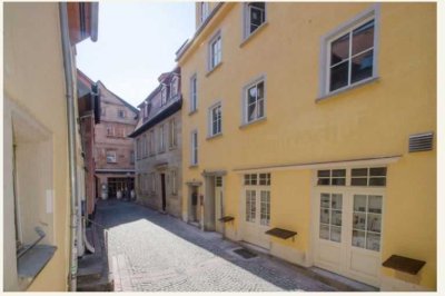 Zentrales Wohnen in historischem Stadthaus