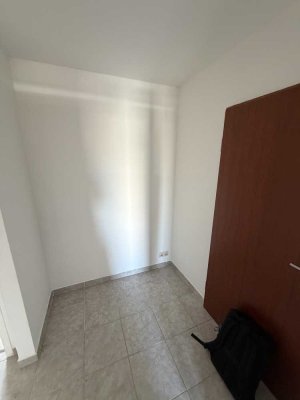 Gepflegte 2-Zimmer Wohnung im 2. OG mit Balkon in Nürnberg-Galgenhof