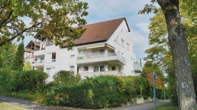 Exklusiv sanierte 3,5-Zimmer-Wohnung mit Balkon, TG und hochwertiger Vollmöblierung in S-Stammheim!