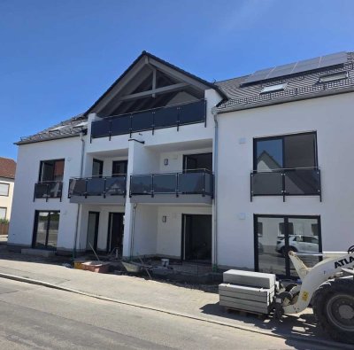 Exklusive 4-Zimmer-Erdgeschosswohnung mit gehobener Innenausstattung mit Terrasse und Garten