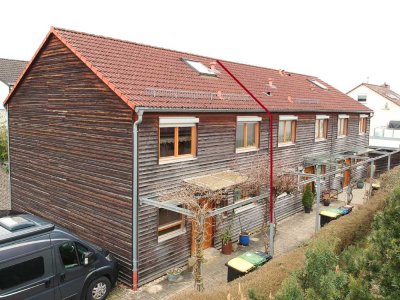 Gesundes Wohnen in Pleidelsheim! Niedrigenergiehaus mit nachhaltigen Wohnmaterialien und 2 Stellpl.