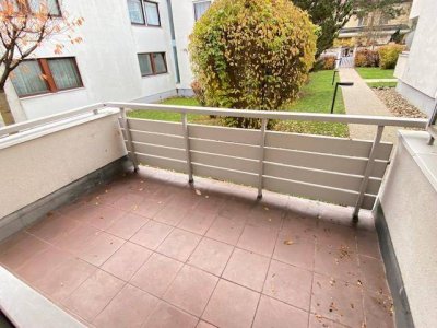 Zuhause im Grünen – gepflegte 3-Zimmer-Neubauwohnung mit Loggia, Ruhe, Grünblick und Platz für Familie &amp; Homeoffice