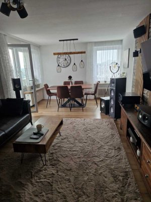 Gepflegte helle 3-Zimmer Wohnung inkl. Garage - privat zu verkaufen