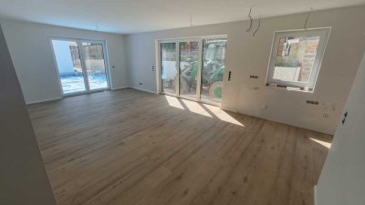Erstbezug 3-Zimmer-Erdgeschosswohnung mit geh. Innenausstattung mit EBK in Butzbach