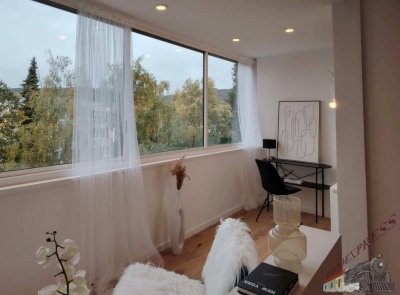 Helle 3-Zimmer-Wohnung mit tollem Ausblick in ruhiger Lage - top saniert!