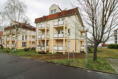 Sofort bezugsfertig! Möblierte Etagenwohnung mit Balkon und Stellplatz