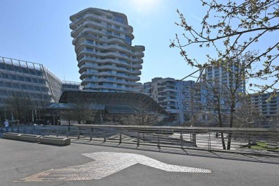 Traumhafte 2 Zimmer Wohnung im Marco Polo Tower/ Hafen City mit unverbautem Blick und Tiefgarage!