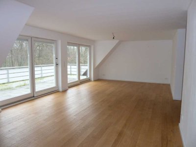 Ein Baumhaus in Essen-Bredeney. Ganz grüne Waldrandlage