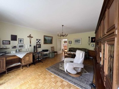 Helle 3-Zimmer-Eigentumswohnung in zweiter Reihe mit großem Süd-West Balkon in Mehlem