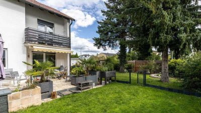 Liebevoll renoviertes Familienhaus mit großem Garten