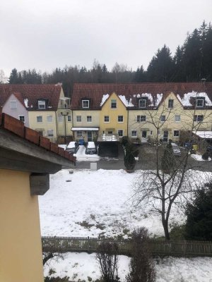 Helle 2-Zimmer Dachgeschosswohnung mit kl. Terrasse in Haag in Oberbayern